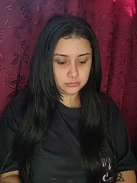 CurvyNoir online show from 12-16-25, 04:22