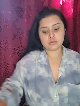 CurvyNoir online show from 12-19-25, 04:20