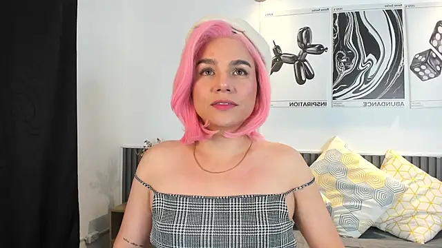 Cloe Bonne online show from 11-14-25, 08:01