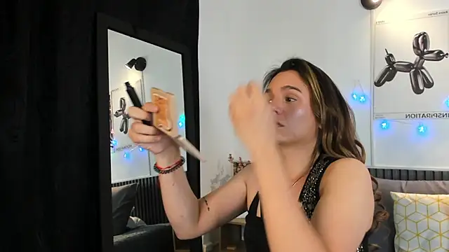 Cloe Bonne online show from 12-05-25, 08:39