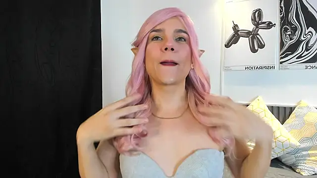 Cloe Bonne online show from 11-18-25, 08:45