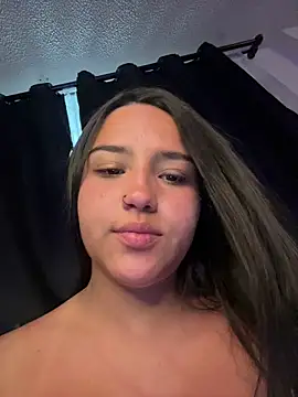 Snapshot of Samantha_firee chatting on 06-30-26, 05:40 Samantha firee online show from 06-30-26, 05:40