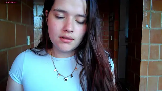 Charlotte Allen  online show from 11-07-25, 10:24