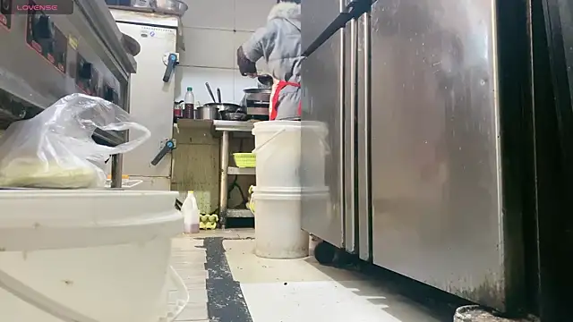 0xiaosu0 online show from 11-26-25, 04:23