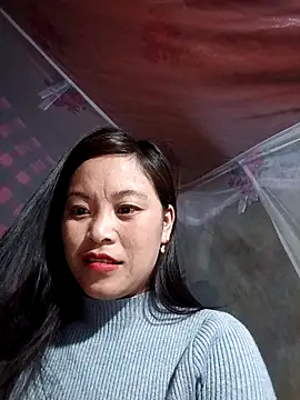 Snapshot of Alice-567 chatting on 02-10-26, 07:13 Alice-567 online show from 02-10-26, 07:13