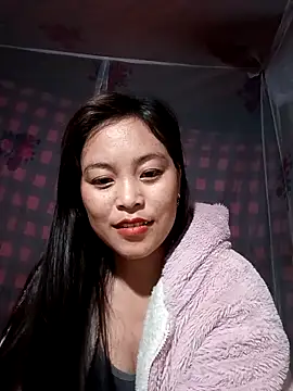 Snapshot of Alice-567 chatting on 02-26-26, 01:11 Alice-567 online show from 02-26-26, 01:11