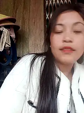 Snapshot of Alice-567 chatting on 01-19-26, 09:24 Alice-567 online show from 01-19-26, 09:24