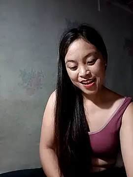 Snapshot of Alice-567 chatting on 05-11-26, 12:45 Alice-567 online show from 05-11-26, 12:45