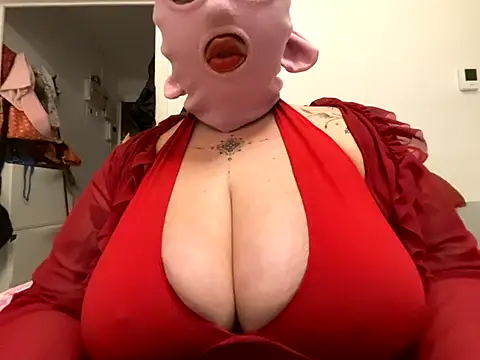 Shy piggyy online show from 11-06-25, 09:41