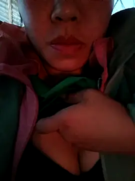 kitti-krush online show from 11-15-25, 02:54