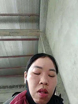 kitti-krush online show from 11-08-25, 06:06