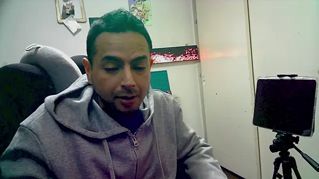 YoungStallionXL online show from 02-25-26, 07:41