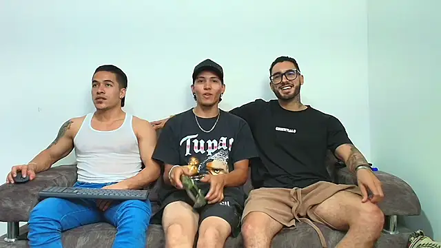 thebadboys05 online show from 11-19-25, 01:49