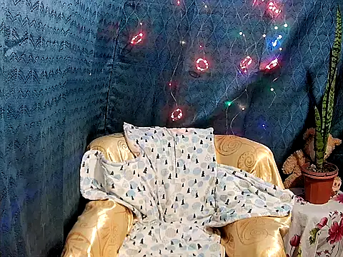 Snapshot of yumi-meya chatting on 11-03-25, 12:38 yumi-meya online show from 11-03-25, 12:38