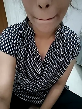 vijaylaxmi69 online show from 11-03-25, 04:21