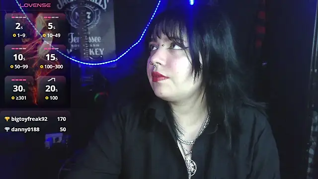 Jessie  wild online show from 11-08-25, 05:11