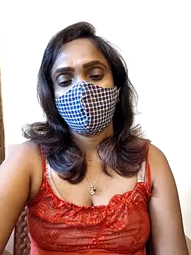 Snapshot of Queen-dhivya chatting on 02-02-26, 12:48 Queen-dhivya online show from 02-02-26, 12:48