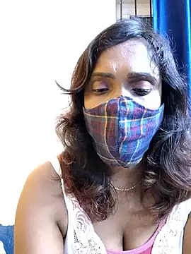 Queen-dhivya online show from 12-22-25, 05:35