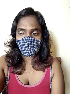 Queen-dhivya online show from 12-23-25, 07:40