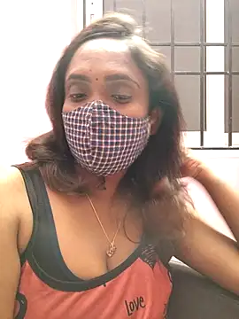 Snapshot of Queen-dhivya chatting on 02-03-26, 05:40 Queen-dhivya online show from 02-03-26, 05:40