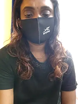 Queen-dhivya online show from 12-15-25, 05:02