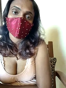 Snapshot of Queen-dhivya chatting on 02-20-26, 03:58 Queen-dhivya online show from 02-20-26, 03:58