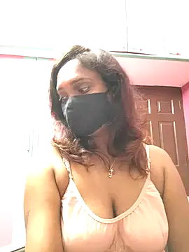 Snapshot of Queen-dhivya chatting on 02-05-26, 11:55 Queen-dhivya online show from 02-05-26, 11:55