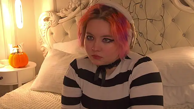 Snapshot of JennyBloom chatting on 11-03-25, 11:14 JennyBloom online show from 11-03-25, 11:14