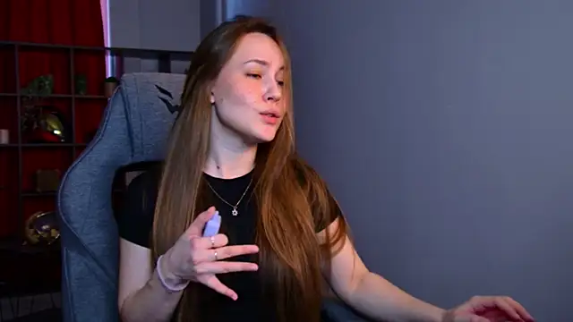 ElinVale online show from 04-04-26, 12:01