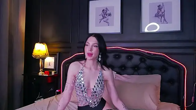 Snapshot of SylviaHunter chatting on 11-02-25, 07:57 SylviaHunter online show from 11-02-25, 07:57