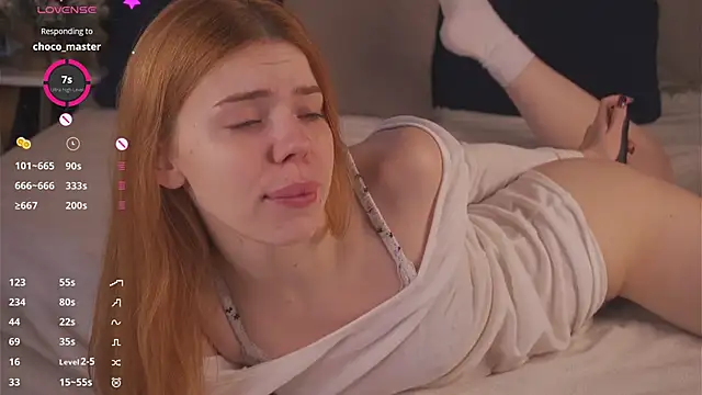 Snapshot of foxyriss chatting on 01-18-26, 06:17 foxyriss online show from 01-18-26, 06:17