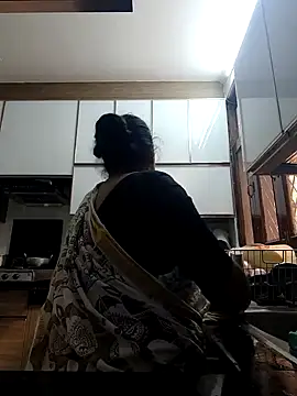 Hot-Sana2 online show from 11-04-25, 05:33