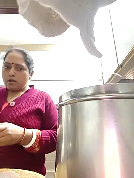 Hot-Sana2 online show from 02-18-26, 05:16