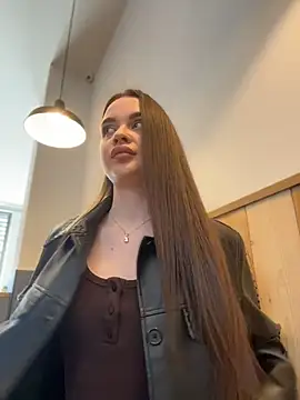 Snapshot of KristiRich chatting on 05-18-26, 11:15 KristiRich online show from 05-18-26, 11:15