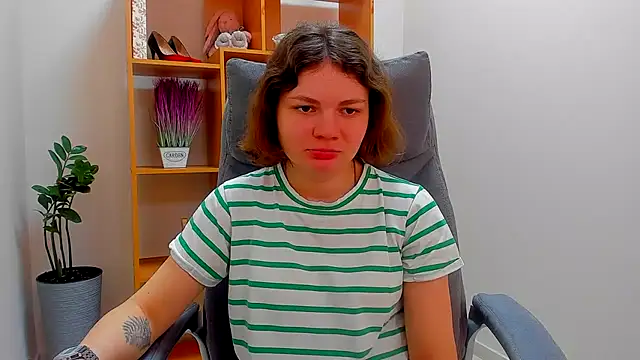 Stella-Maers online show from 04-14-26, 07:13