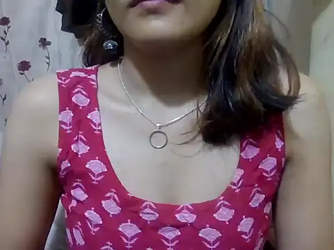 maira 33 online show from 11-05-25, 03:59