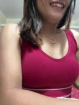 maira 33 online show from 07-21-26, 03:57