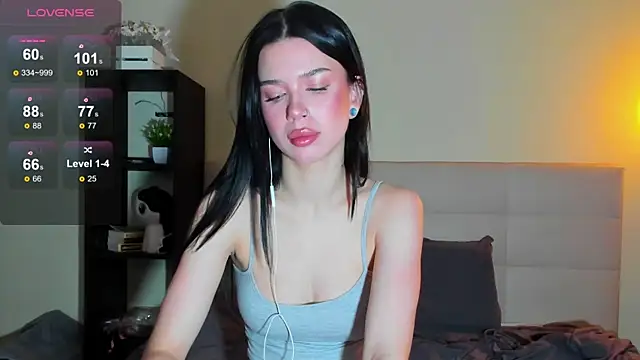 Snapshot of Tune_Godnesss chatting on 07-16-26, 11:35 Tune Godnesss online show from 07-16-26, 11:35