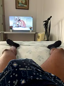 Snapshot of youblack77 chatting on 10-31-25, 01:08 youblack77 online show from 10-31-25, 01:08