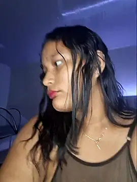 Snapshot of Sarah_Foxx_ chatting on 11-04-25, 10:30 Sarah Foxx online show from 11-04-25, 10:30