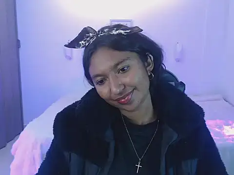 Snapshot of Samanta_777 chatting on 04-13-26, 11:53 Samanta 777 online show from 04-13-26, 11:53
