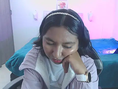 Snapshot of Samanta_777 chatting on 05-11-26, 03:08 Samanta 777 online show from 05-11-26, 03:08