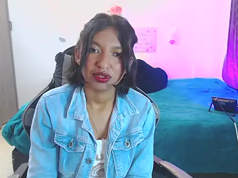 Snapshot of Samanta_777 chatting on 05-19-26, 01:56 Samanta 777 online show from 05-19-26, 01:56