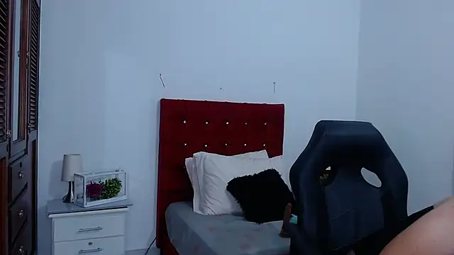 Snapshot of LiamHeat_ chatting on 11-09-25, 04:05 LiamHeat online show from 11-09-25, 04:05