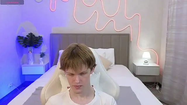 Fakeangel87 online show from 11-03-25, 01:11