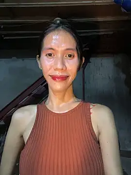 bellaUtops online show from 04-18-26, 07:51