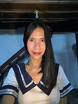 Snapshot of bellaUtops chatting on 06-03-26, 03:17 bellaUtops online show from 06-03-26, 03:17