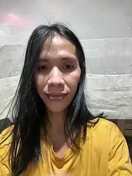 bellaUtops online show from 04-21-26, 03:57