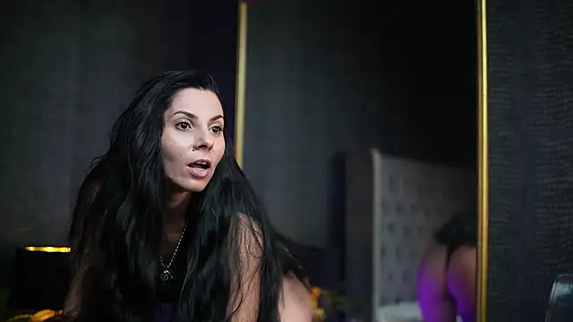 GiaEasyIce online show from 11-18-25, 08:34