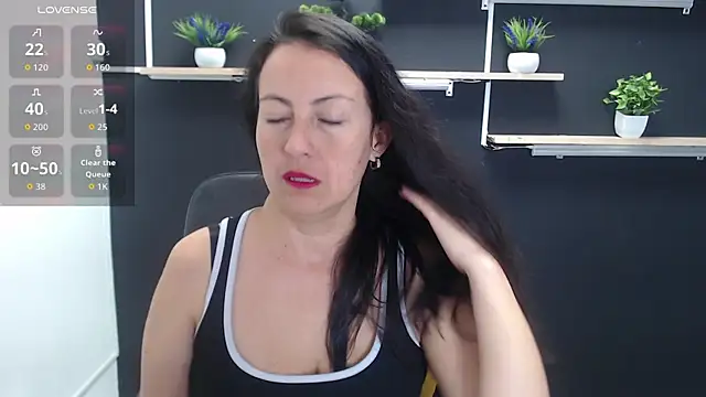 Lauryn Jones online show from 07-23-26, 05:53